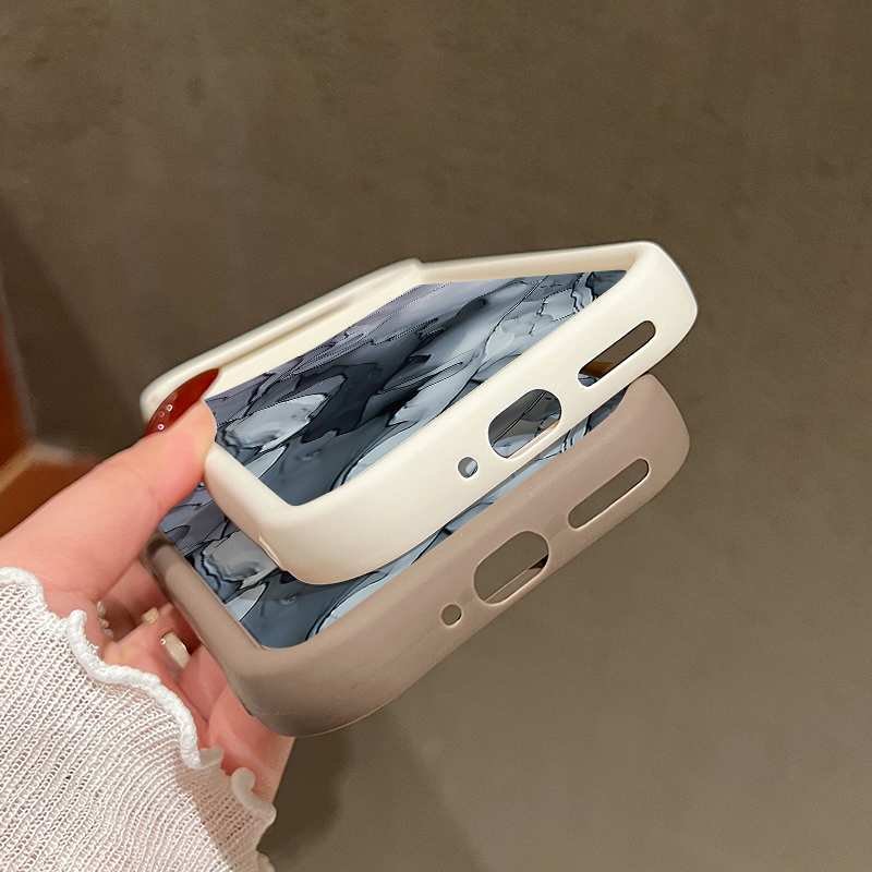 Stoßfeste schwarze Marmormuste – Google Pixel 9 Bewertung und Preis