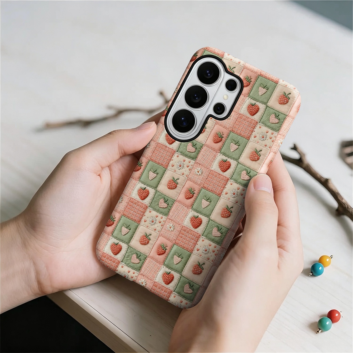 Bestickte Erdbeer-Patchwork 2- – Samsung Galaxy S24 Bewertung und Preis